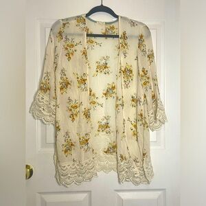 Mason & Belle Laria Crochet Trim Kimono